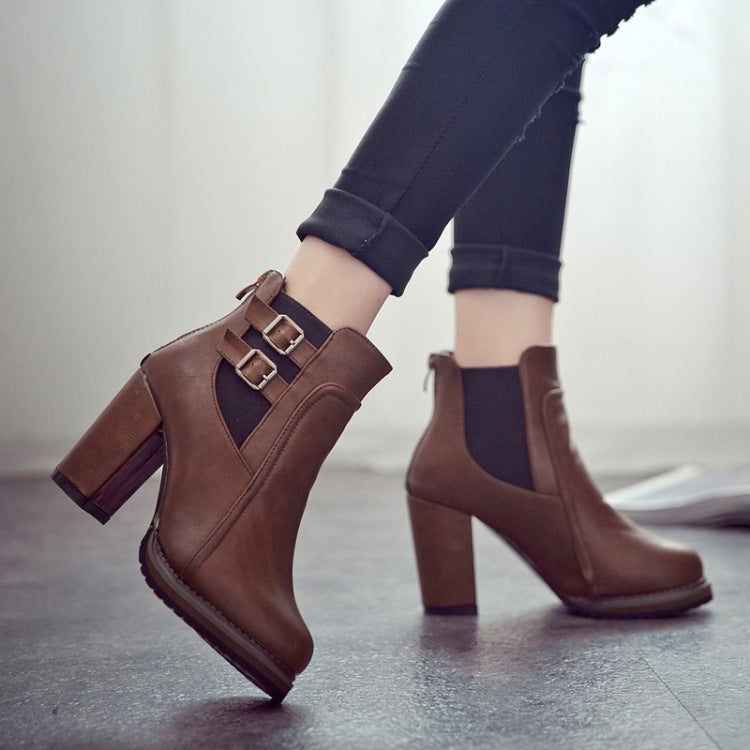 Damen modische Ankle Boots mit robustem Blockabsatz und stilvollen Schnallendetails EB