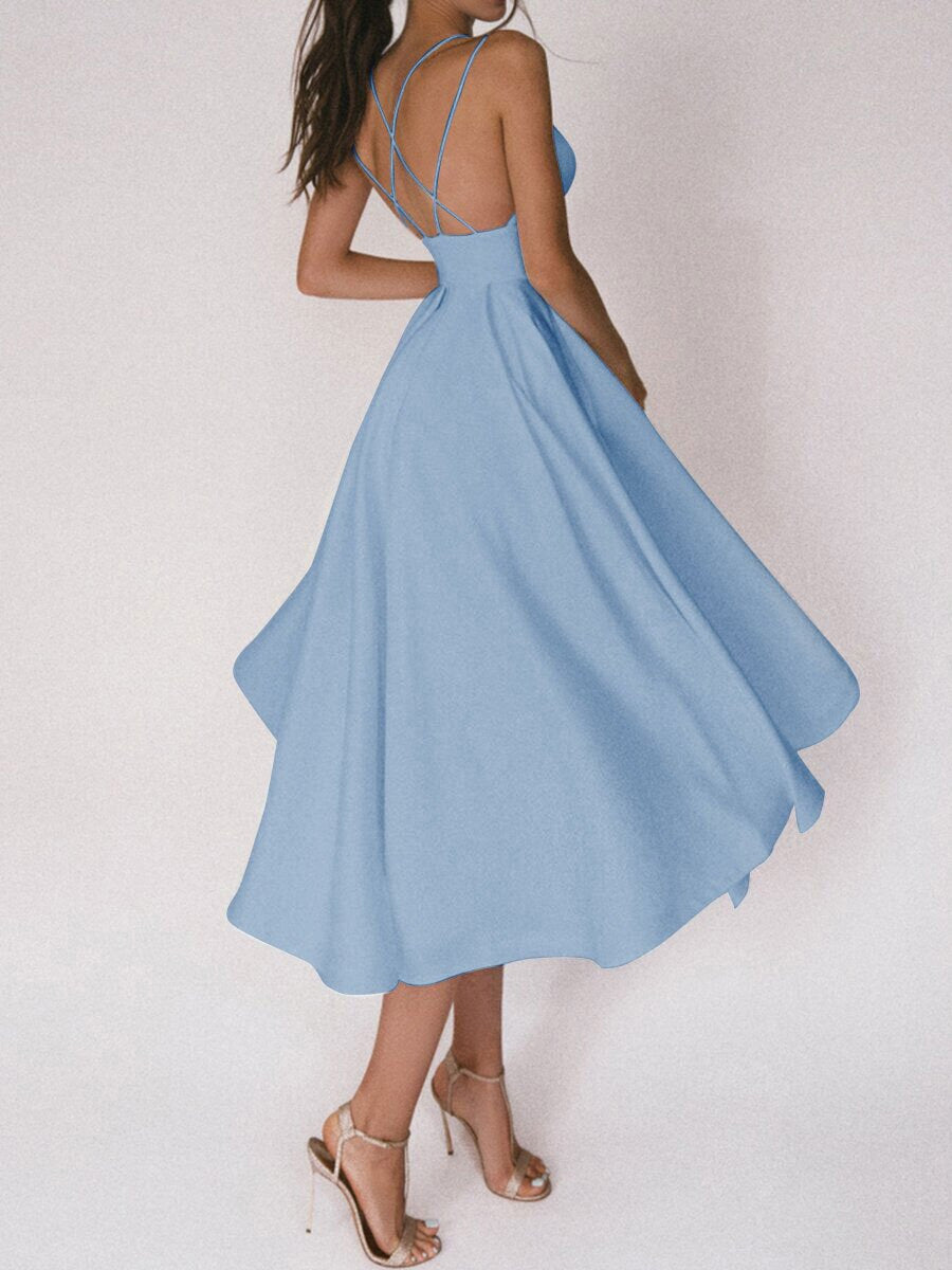 EB | Grace Das Elegante Trägerkleid mit V-Ausschnitt