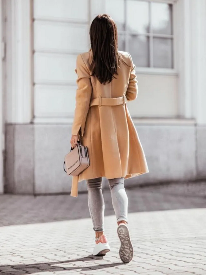 EB | Taillierter Trenchcoat für Frauen Herbstkollektion