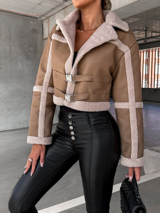 EB | Elegante Lederjacke mit Plüschbesatz