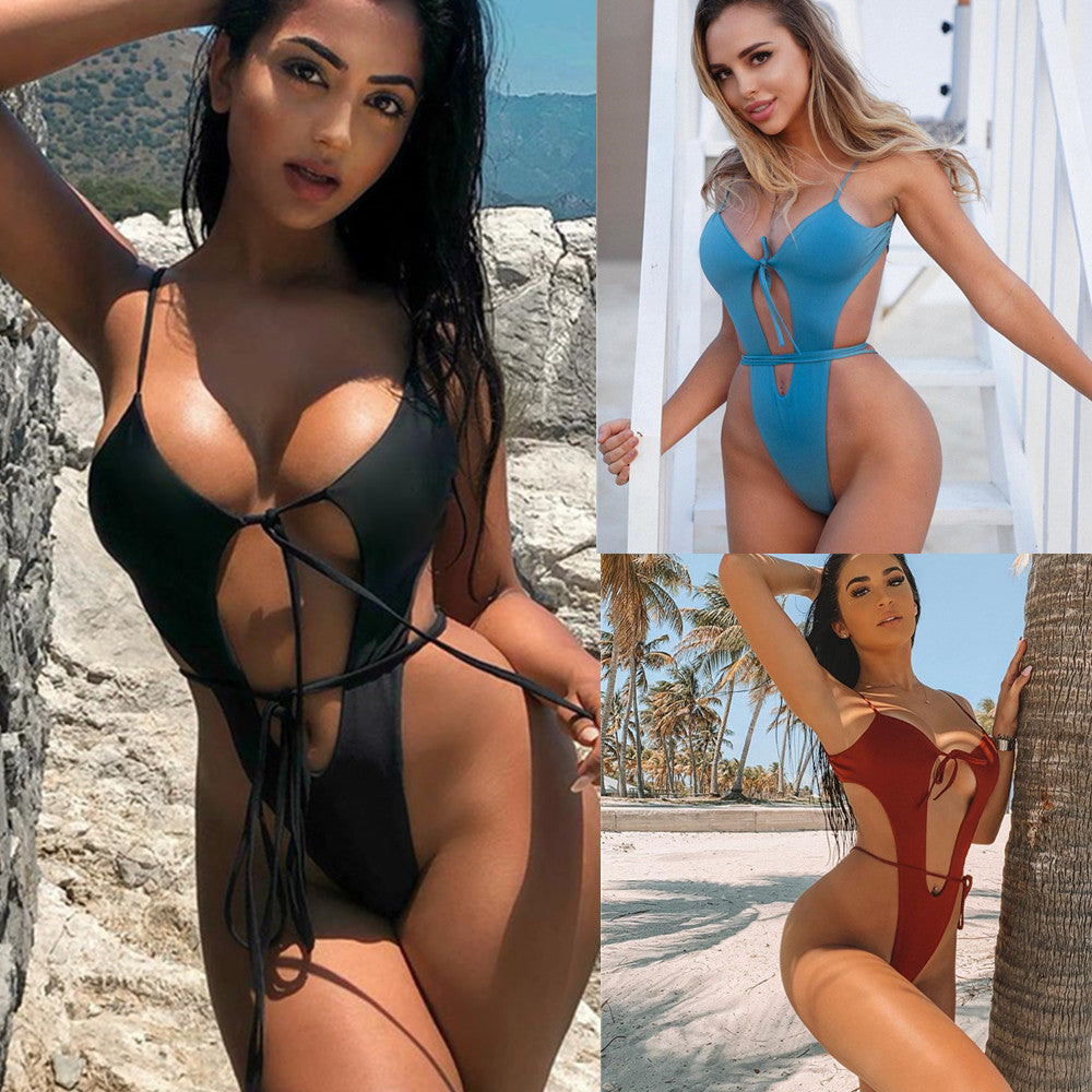 Damen Einteiliger Badeanzug mit aufregendem Cut-Out und verspieltem Bindungselement EB