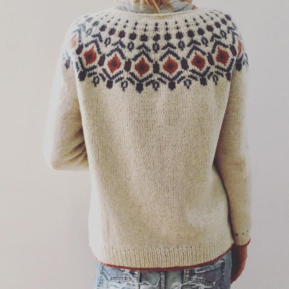 EB | Einzigartiger Pullover