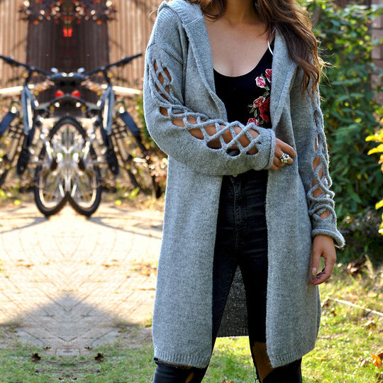 Damen gemütlicher Strickmantel mit offenen Ärmeln und aufregendem Lochdesign EB