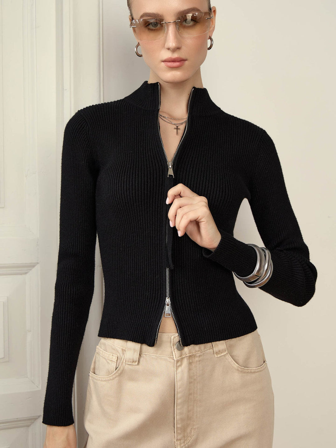 EB | Kuscheliges Rippstrick Sweatshirt mit Hohem Reißverschlussdetail