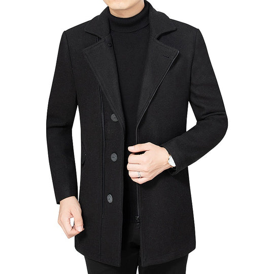 Herren Mantel mittellang aus Wollmix mit schlanker Silhouette, verdeckter Reißverschlussleiste und Pattentaschen EB
