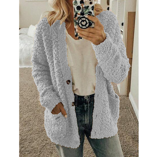 Damen nan locker geschnittener Teddy-Flausch-Cardigan mit dezenter Knopfleiste und aufgesetzten Eingrifftaschen EB