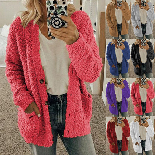 Damen nan locker geschnittener Teddy-Flausch-Cardigan mit dezenter Knopfleiste und aufgesetzten Eingrifftaschen EB