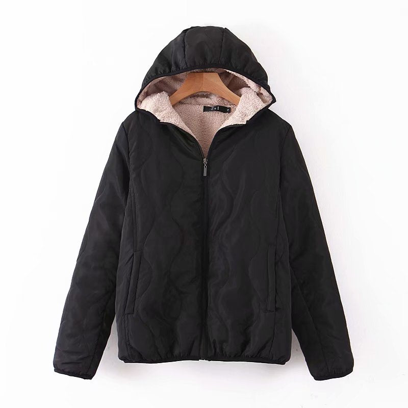 Damen gepolsterte Kapuzenjacke mit Teddyfutter und Wellensteppung EB