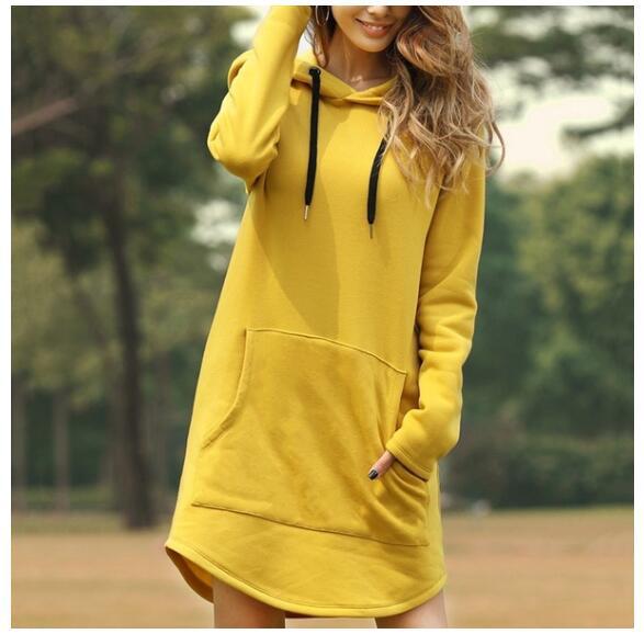 Damen nan Kapuzenkleid aus Sweatstoff, oversized Schnitt mit Kängurutasche EB