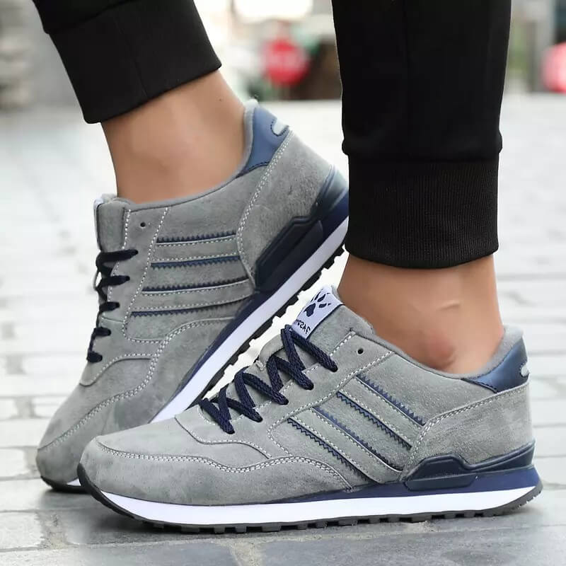 Klassische Herrensneaker EB
