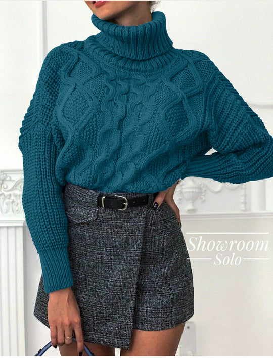 Damen Grobstrickpullover mit hohem Kragen und strukturiertem Zopfdesign EB