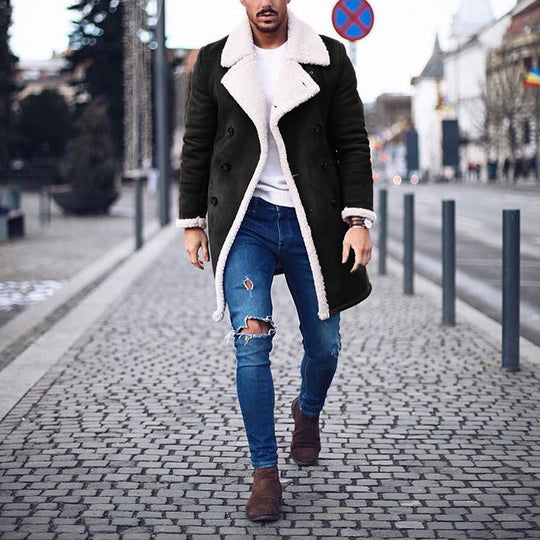 Herren Lammfell-Mantel mit hohem Kragen und eleganter Wollverarbeitung EB
