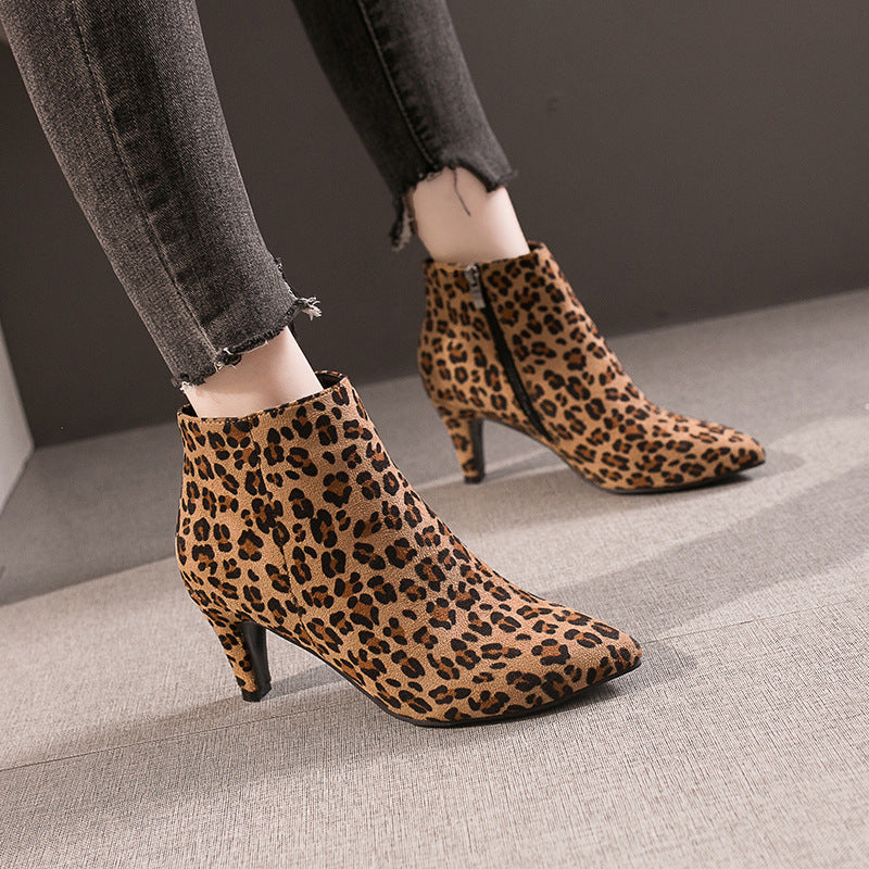 Damen nan spitze Knöchelstiefelette in Wildlederoptik mit schmalem Stilettoabsatz und seitlichem Reißverschluss EB
