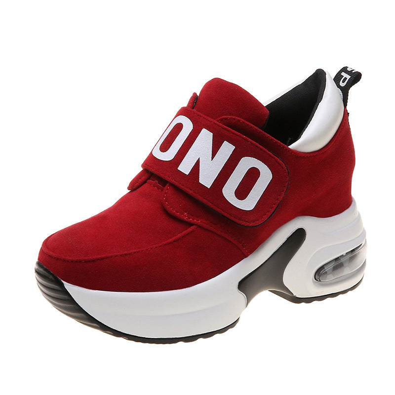 Damen Sportliche Sneaker mit gepolsterter Innensohle und rutschfester Sohle EB