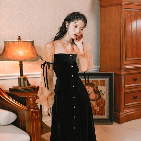 Damen Kleid mit transparenten Puffärmeln und knopfbarem Design EB