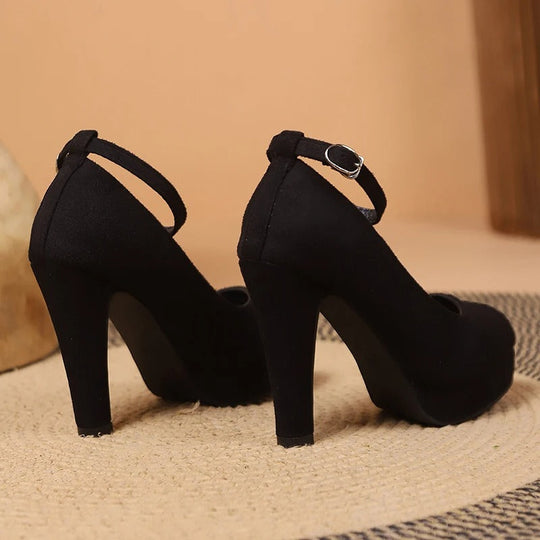EB | Elegante und Verführerische Hochhackige Schuhe