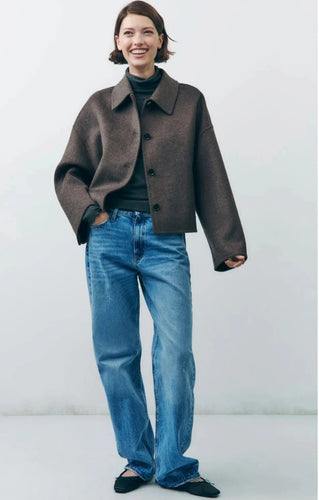EB | braune oversized Jacke mit Reverskragen und Knöpfen