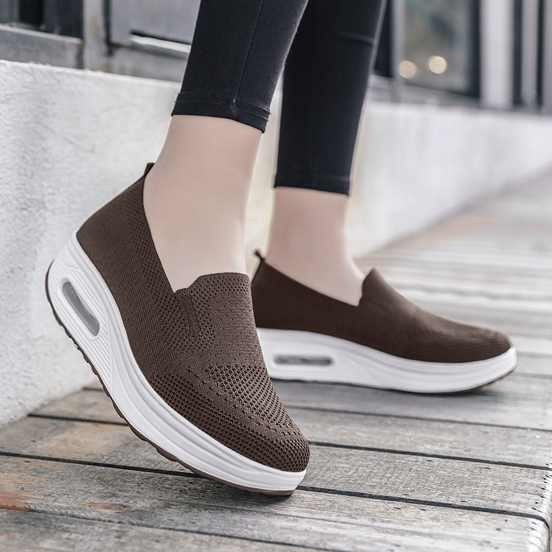Damen Komfortable Slip-On Sneakers mit atmungsaktivem Obermaterial und dämpfender Sohle EB