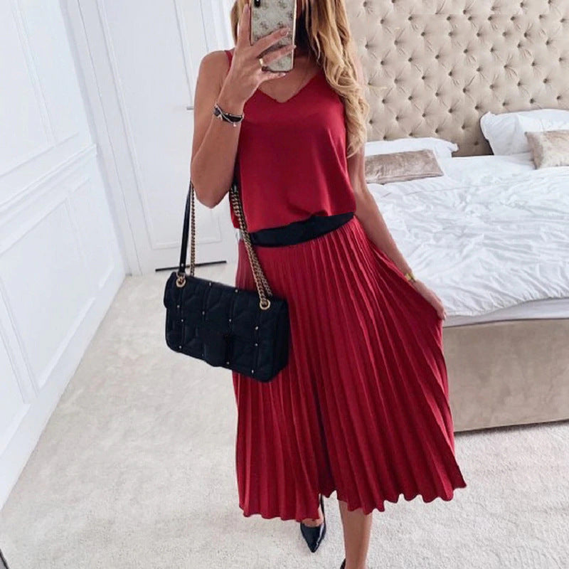 Damen Plissee Midi-Kleid mit Spaghettiträgern und schmeichelnder Silhouette EB