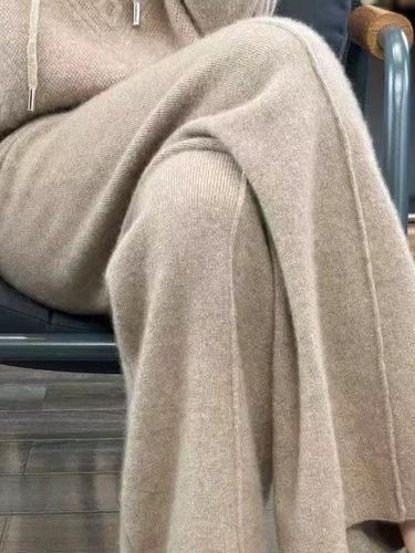 EB | Die Strickhose mit Weitem Bein für Stilvolle Gemütlichkeit