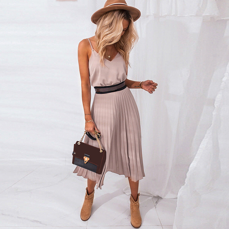 Damen Plissee Midi-Kleid mit Spaghettiträgern und schmeichelnder Silhouette EB