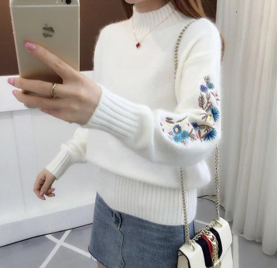Damen Strickpullover mit eleganten Stickereien EB