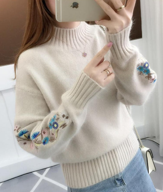 Damen Strickpullover mit eleganten Stickereien EB