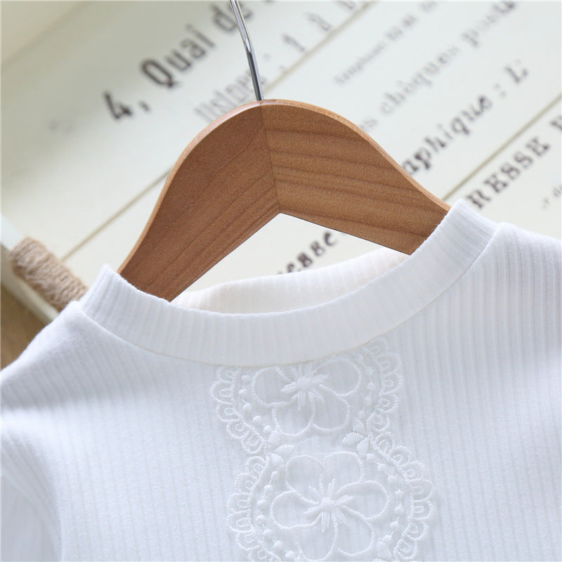 Damen Bluse mit transparenten Tüllärmeln und feinen Stickereien EB