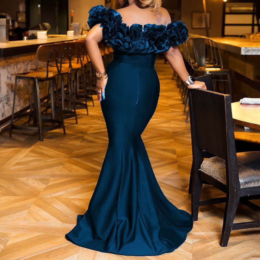 Damen Abendkleid mit voluminösem Rüschensaum EB