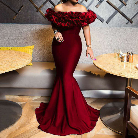 Damen Abendkleid mit voluminösem Rüschensaum EB