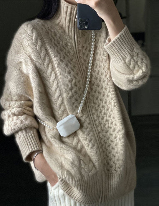 EB | Strickjacke mit hohem Halsausschnitt
