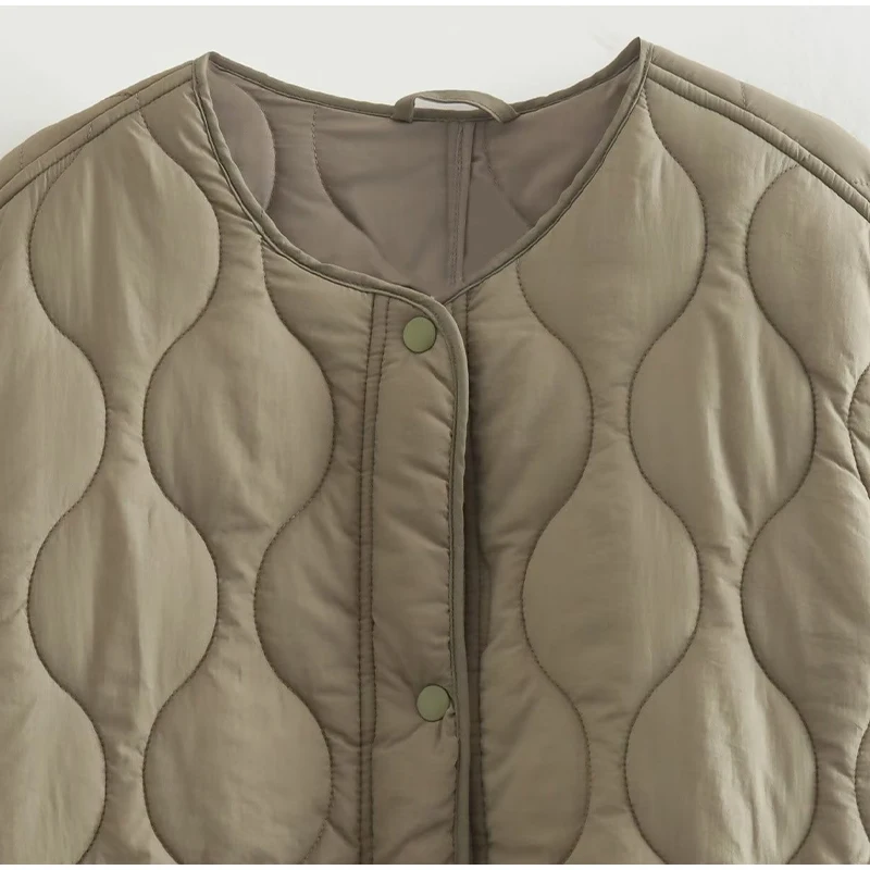 EB | Bequemes Rundhals gepolstertes Jacket mit Knöpfen Ideal für Herbst/Winter