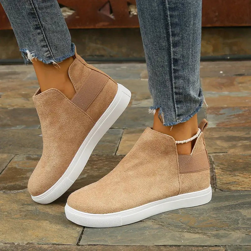 EB | Robuste Damenstiefel