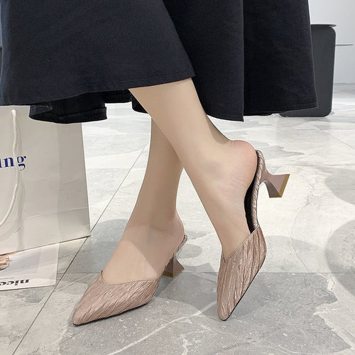 Damen modische offene Mules mit eleganten Falten und Blockabsatz EB
