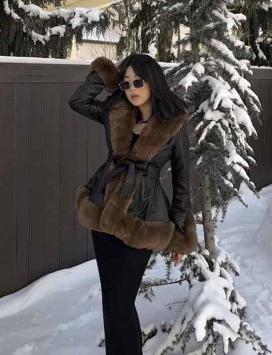 EB | Damen Winterjacke mit Kunstfell und Gürtel