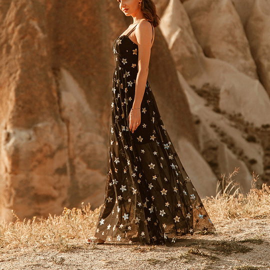 Damen Elegantes Abendkleid aus transparentem Stoff mit Sternenapplikationen EB