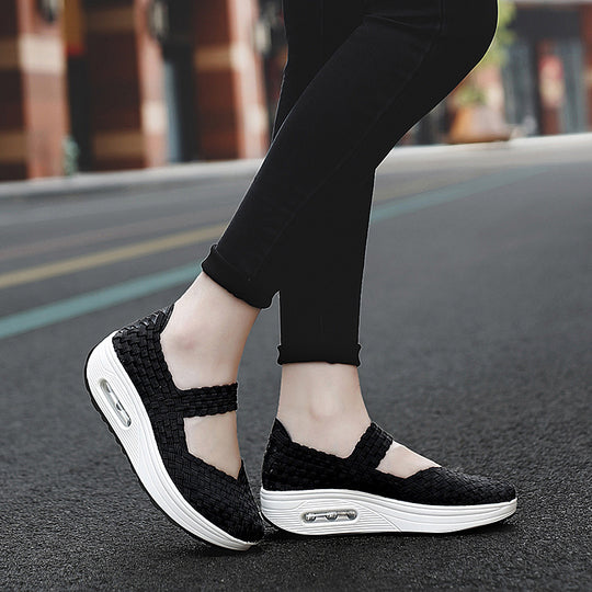 Damen nan gewebter Mary-Jane-Sneaker mit elastischem Flechtoberteil, Klettverschluss und luftgepolsterter Plateausohle EB