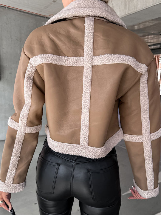 EB | Elegante Lederjacke mit Plüschbesatz