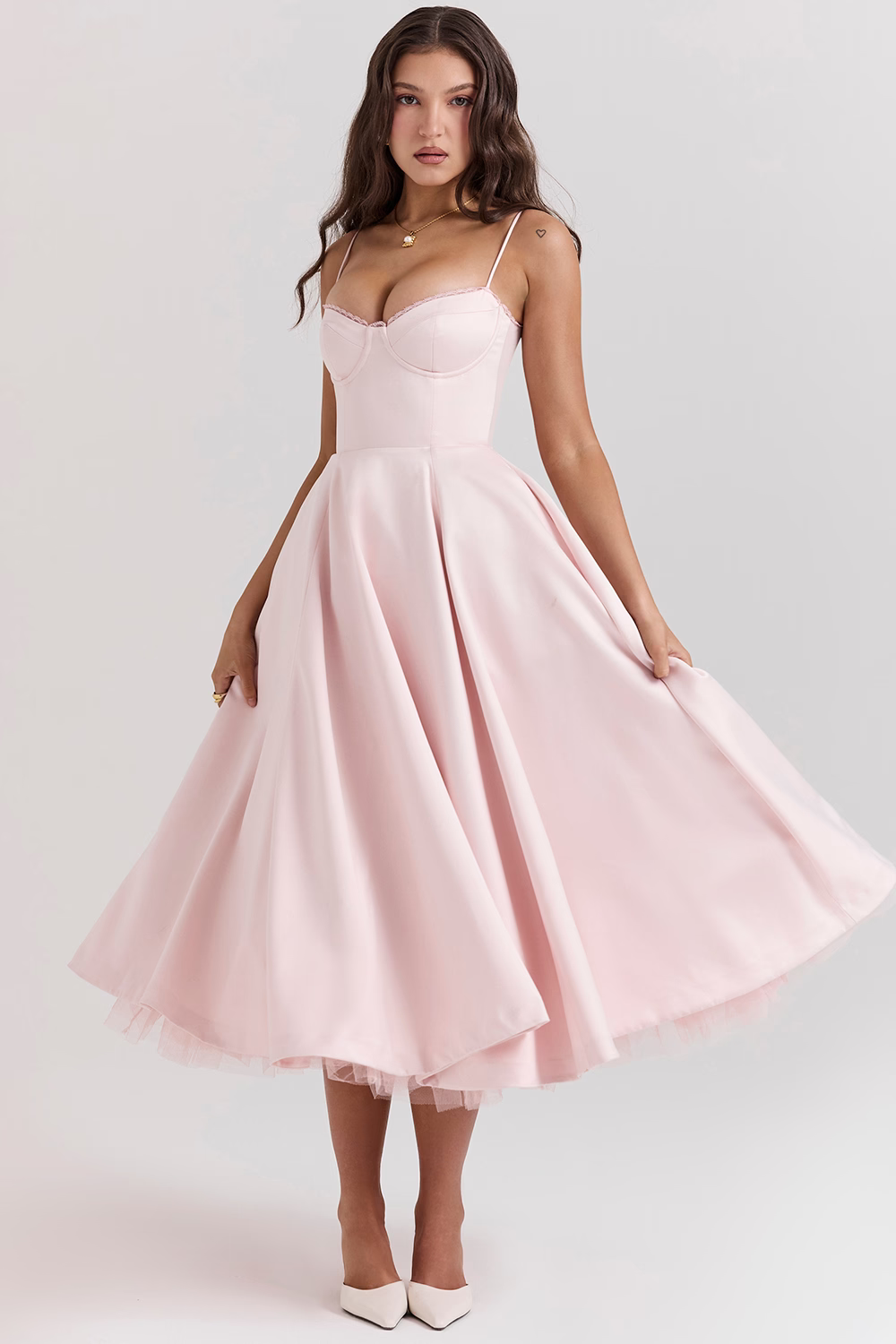 EB | Luxuriös Ausgestellte Kleid mit Spaghettiträgern für Frauen Hochzeit, Braut und Fest Kasana