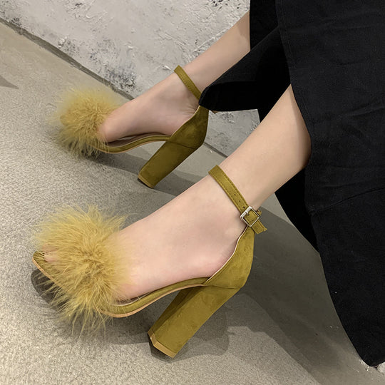 Damen elegante High Heel Sandalen mit flauschigem Dekor EB