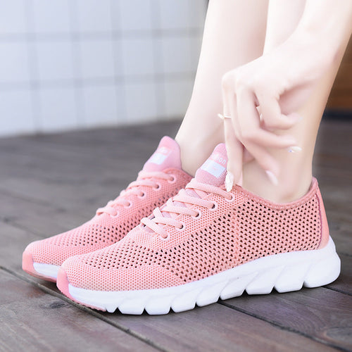 StyleSneaks | Coole Sneakers für Frauen EB