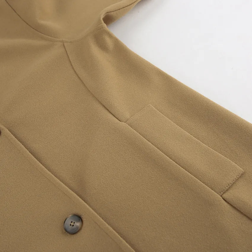 EB | elegante braune Wolljacke mit doppelter Knopfreihe, halblang