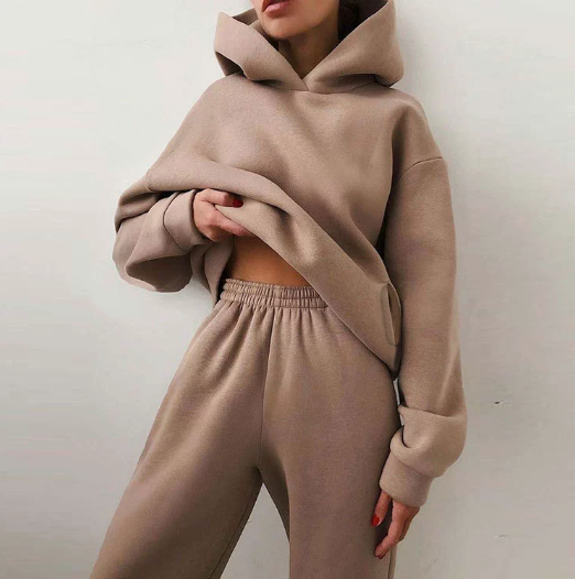 Damen Sportliches Sweatshirt- und Jogginghose-Set EB