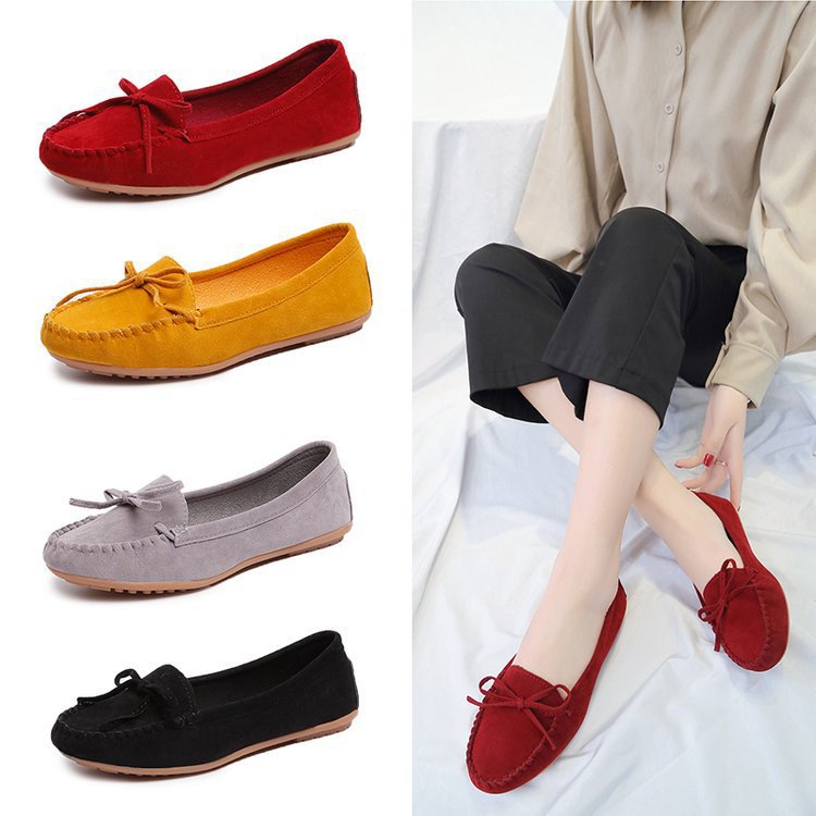 Damen Mokassin-Schuhe aus weichem Wildleder mit dekorativen Schnürdetails EB