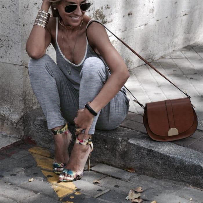 Damen Lässiger Jumpsuit mit schmalen Trägern und praktischen Taschen EB