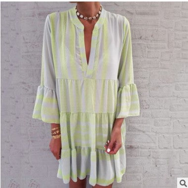 Damen lässiges Wickelkleid mit voluminösen Ärmeln und grafischem Muster EB