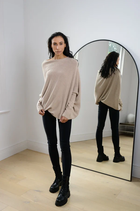 EB | Asymmetrisch Drapierter Pullover