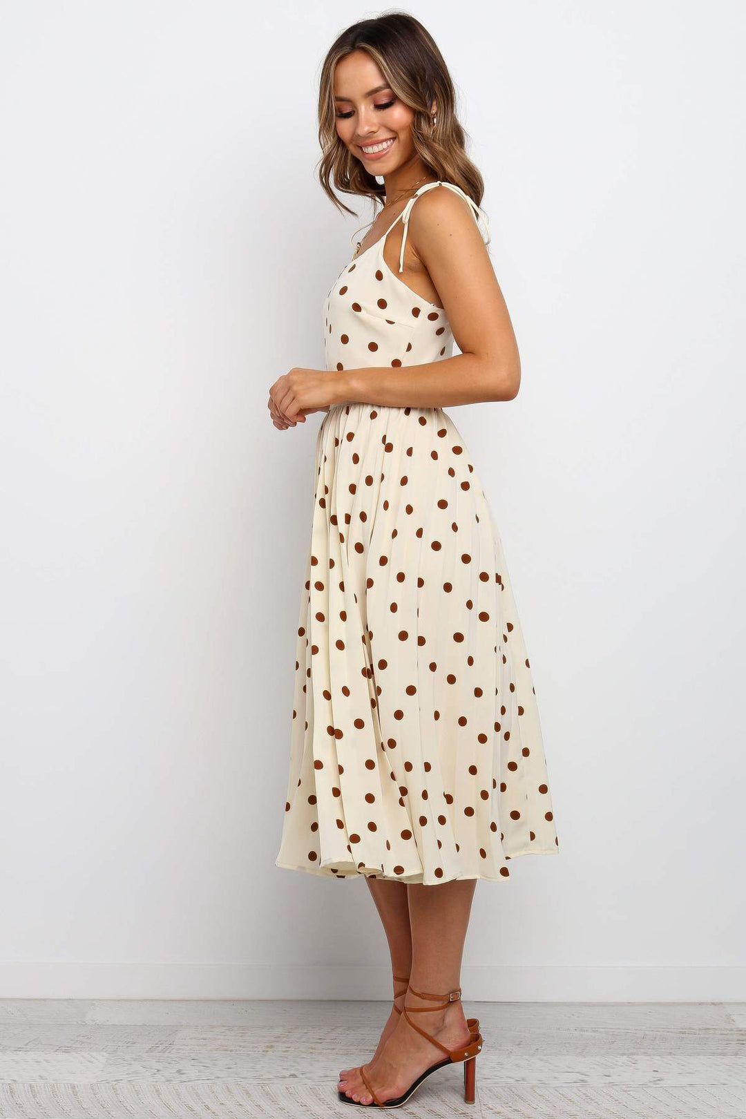 Damen Midikleid mit Spaghetti-Trägern und lässigem Punkte-Design EB