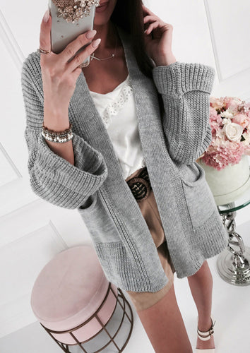Damen lässige Strickjacke mit eleganten Knopfdetails und praktischen Taschen EB