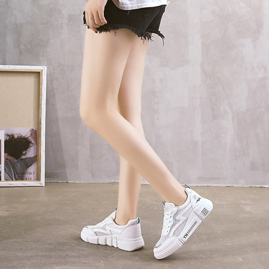 Damen Sportliche Sneaker mit atmungsaktivem Mesh-Obermaterial und komfortabler Dämpfung EB
